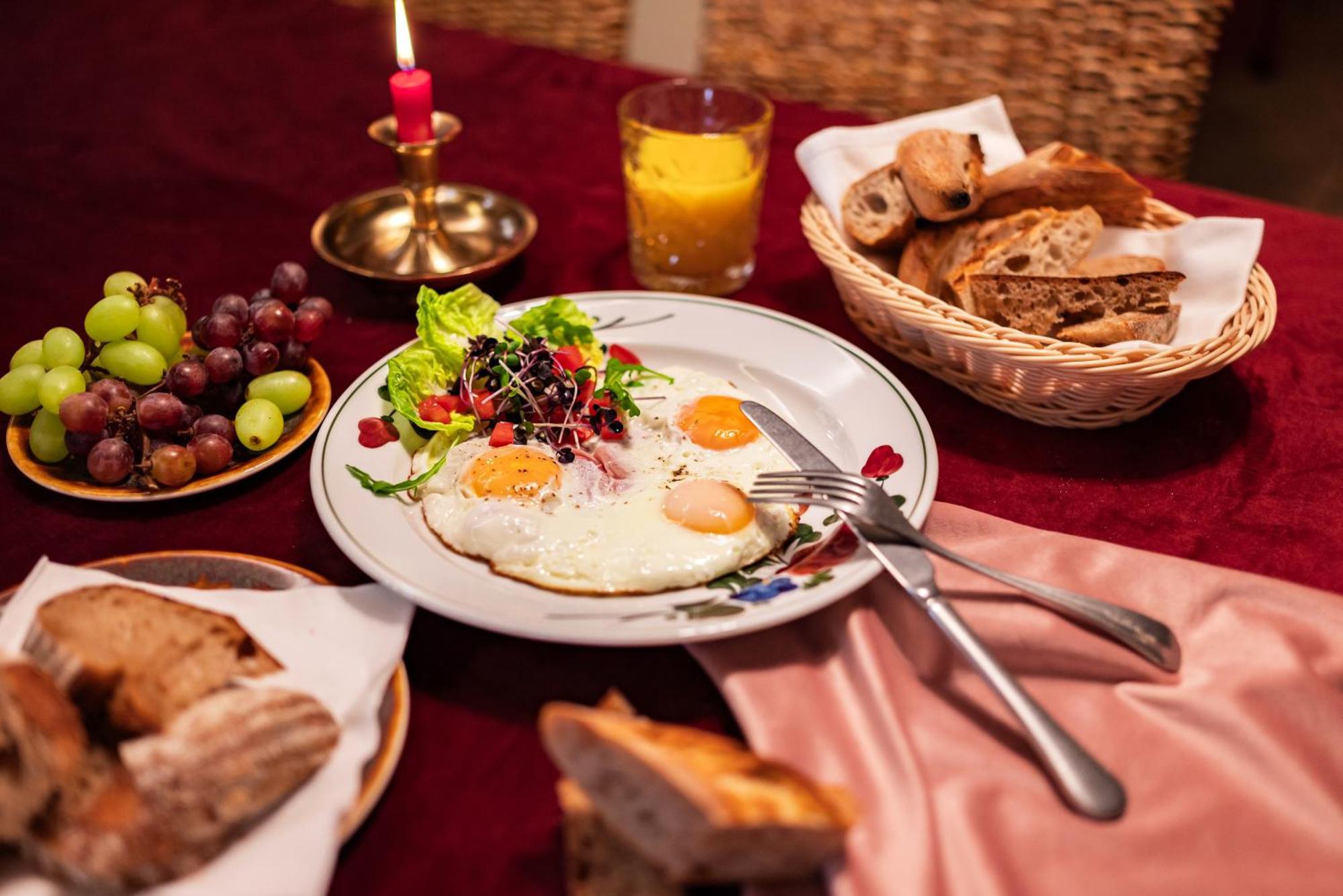 Klaudia'S Hotel & Restaurant At Golf Resort, Bac Samorin Zewnętrze zdjęcie