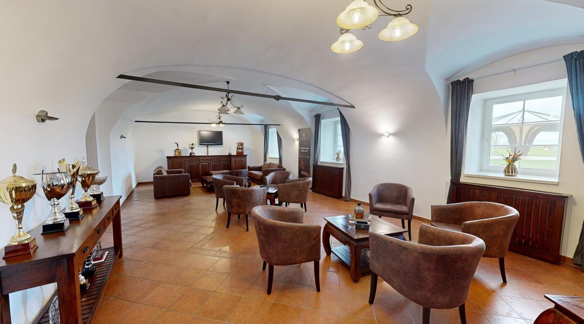 Klaudia'S Hotel & Restaurant At Golf Resort, Bac Samorin Zewnętrze zdjęcie