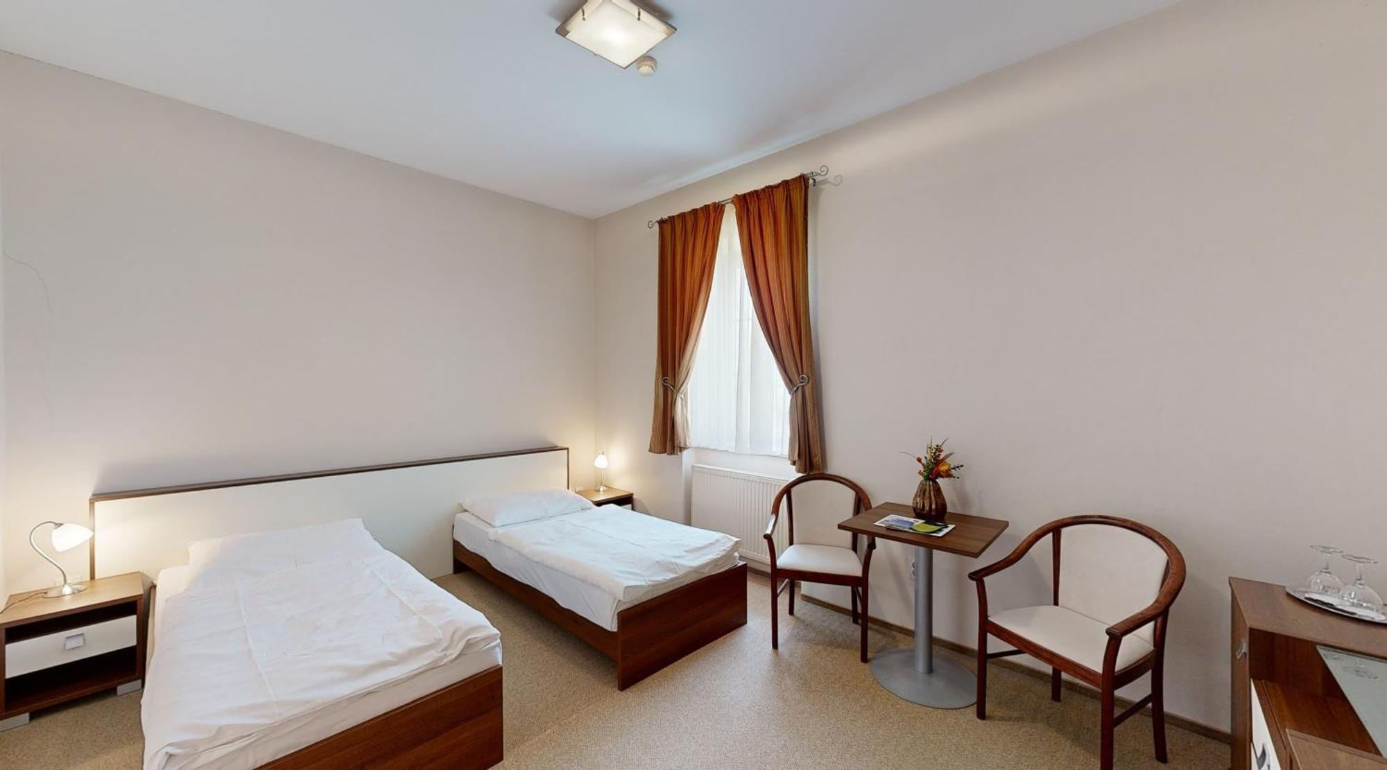 Klaudia'S Hotel & Restaurant At Golf Resort, Bac Samorin Zewnętrze zdjęcie